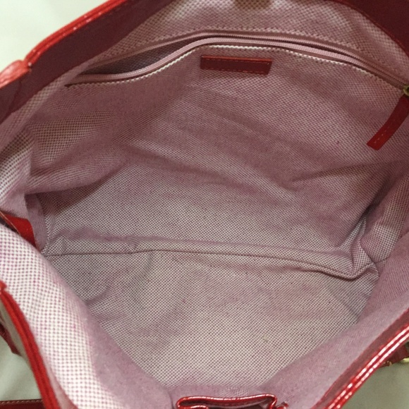 Red and black vinyl dooney and bourke purse - Picture 5 of 8